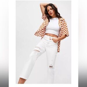 Never worn - white Levi’s high waist straight distress jeans - size 25